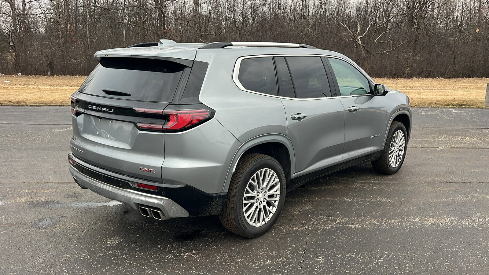 2025 GMC Acadia Denali