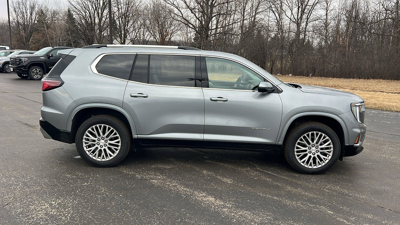 2025 GMC Acadia Denali