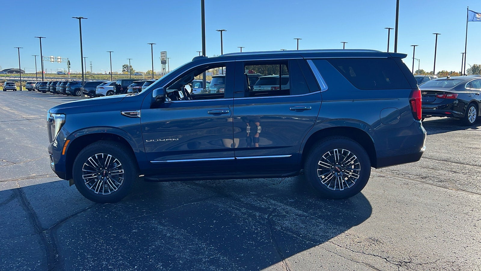 2025 GMC Yukon Elevation