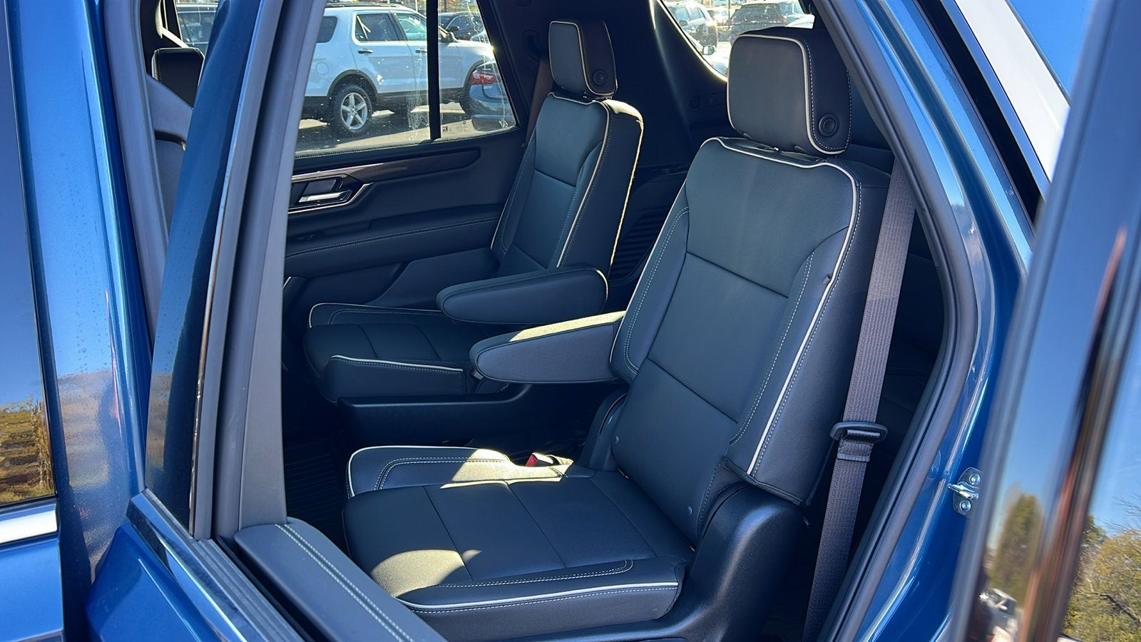 2025 GMC Yukon Elevation