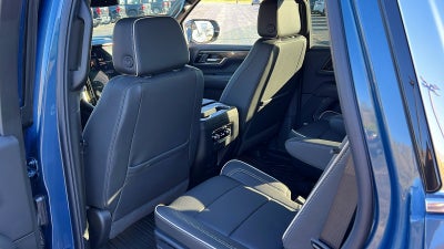 2025 GMC Yukon Elevation