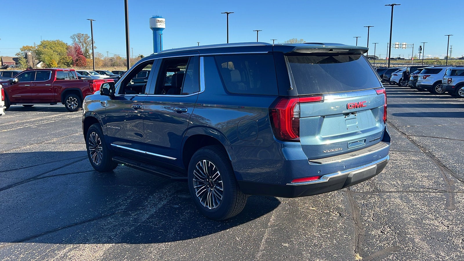 2025 GMC Yukon Elevation
