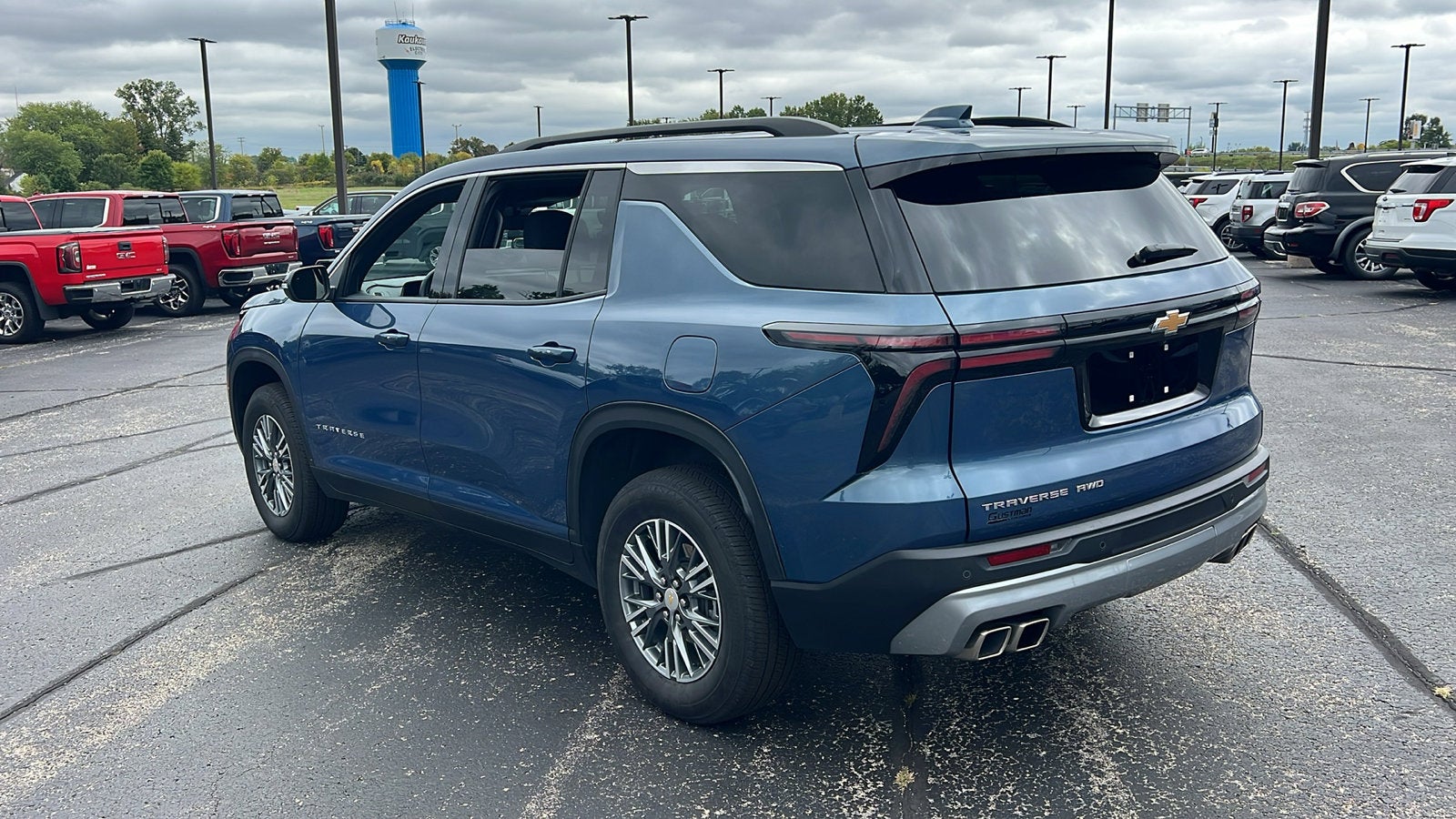 2025 Chevrolet Traverse LT