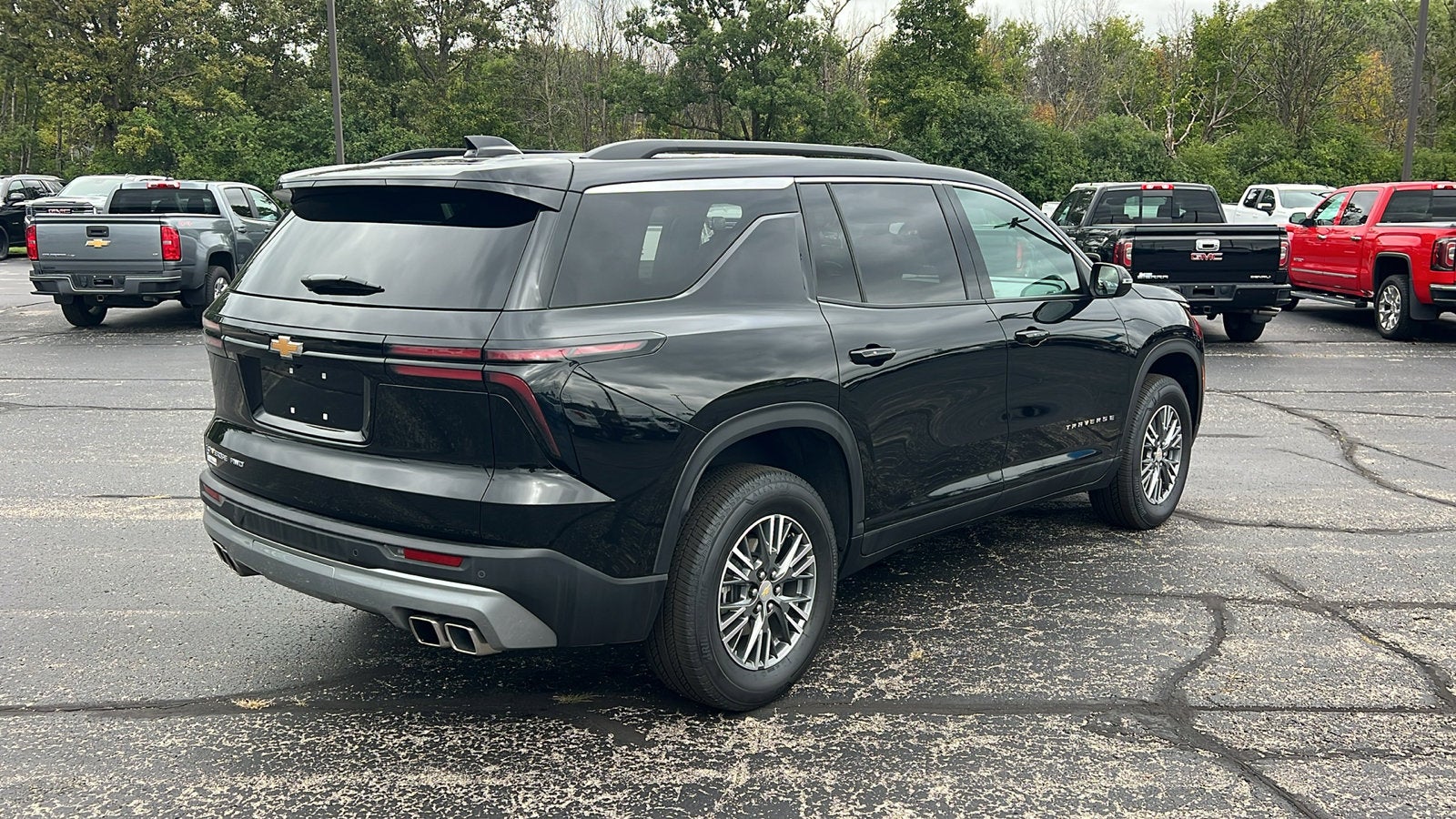 2025 Chevrolet Traverse LT