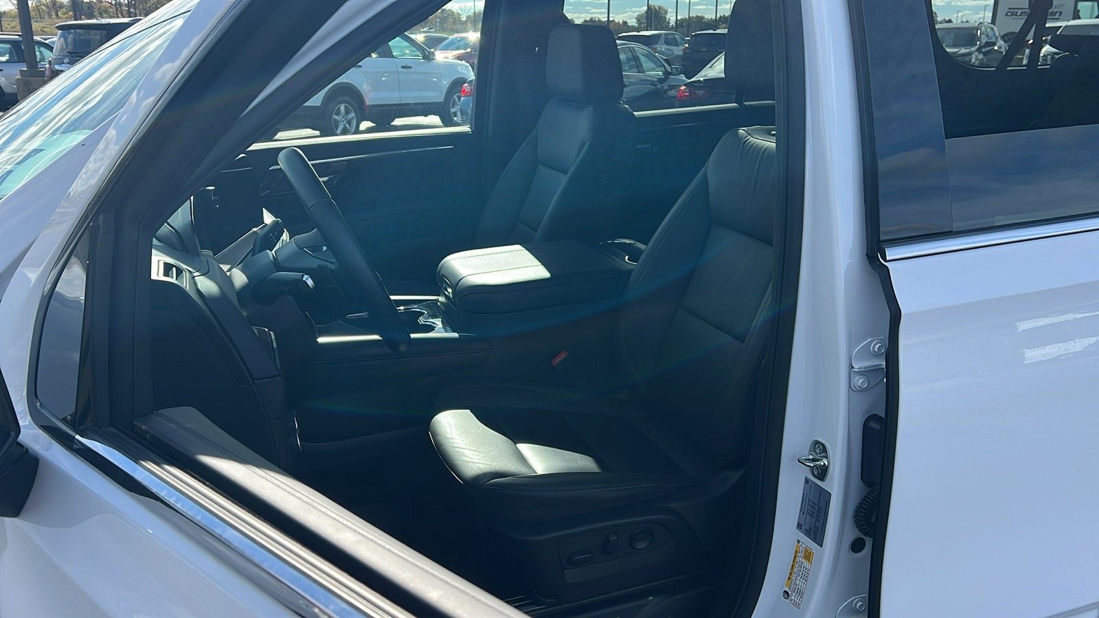 2025 Chevrolet Suburban LT