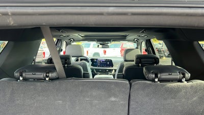 2025 Chevrolet Suburban LT