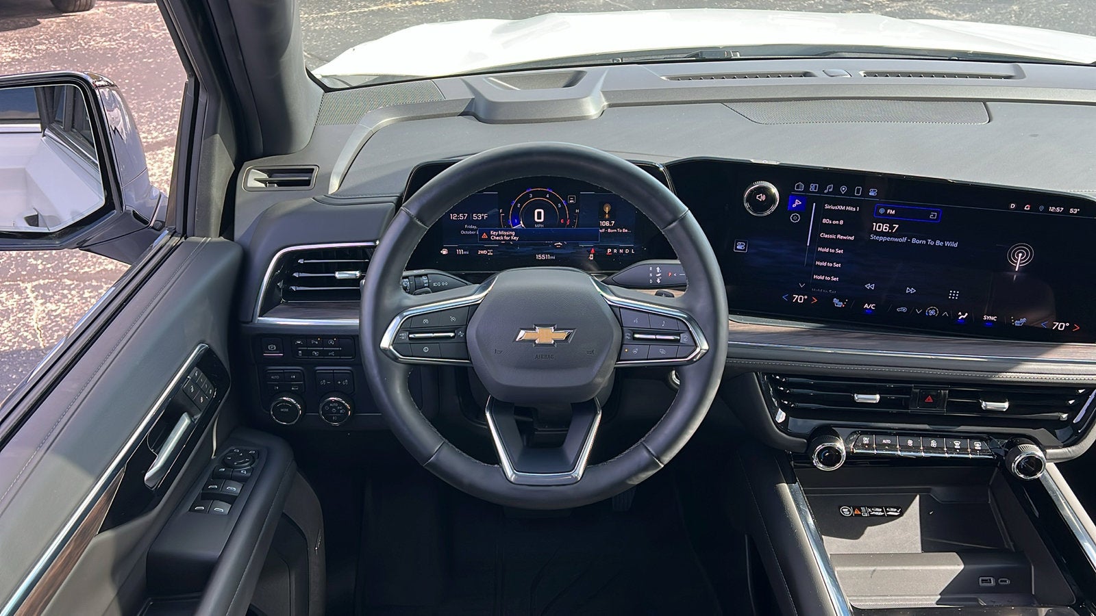 2025 Chevrolet Suburban LT