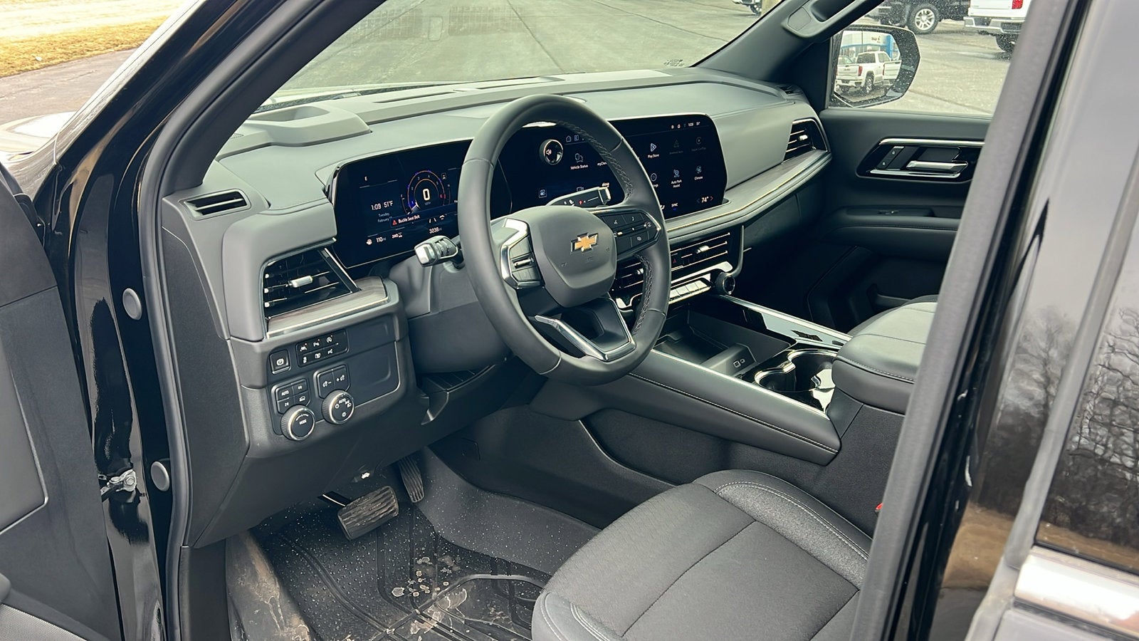 2025 Chevrolet Tahoe LS