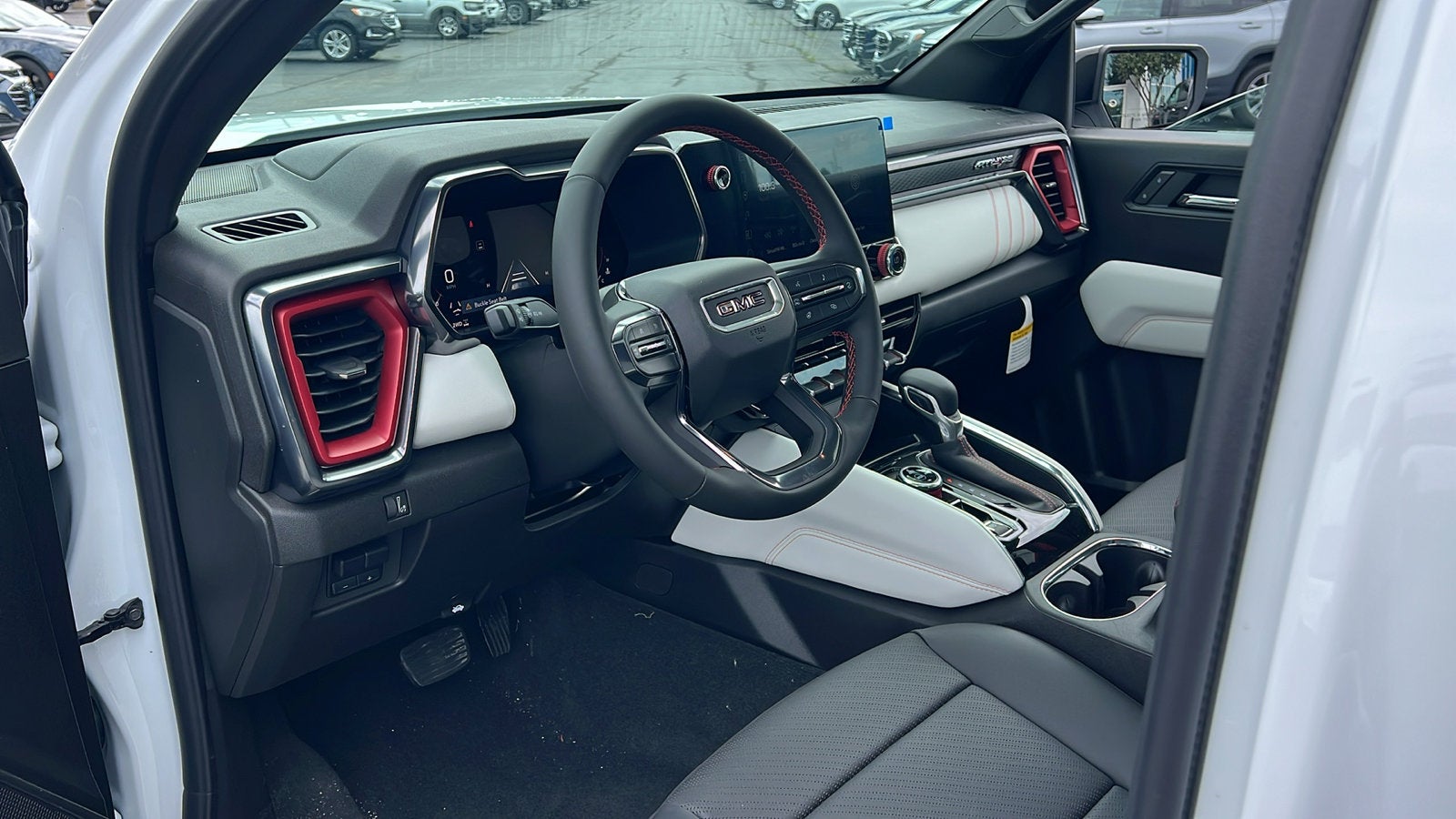 2025 GMC Canyon AT4