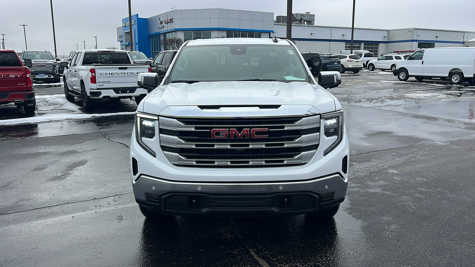 2026 GMC Sierra 1500 SLE