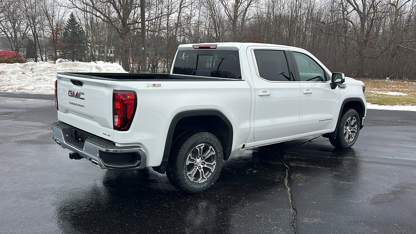 2026 GMC Sierra 1500 SLE