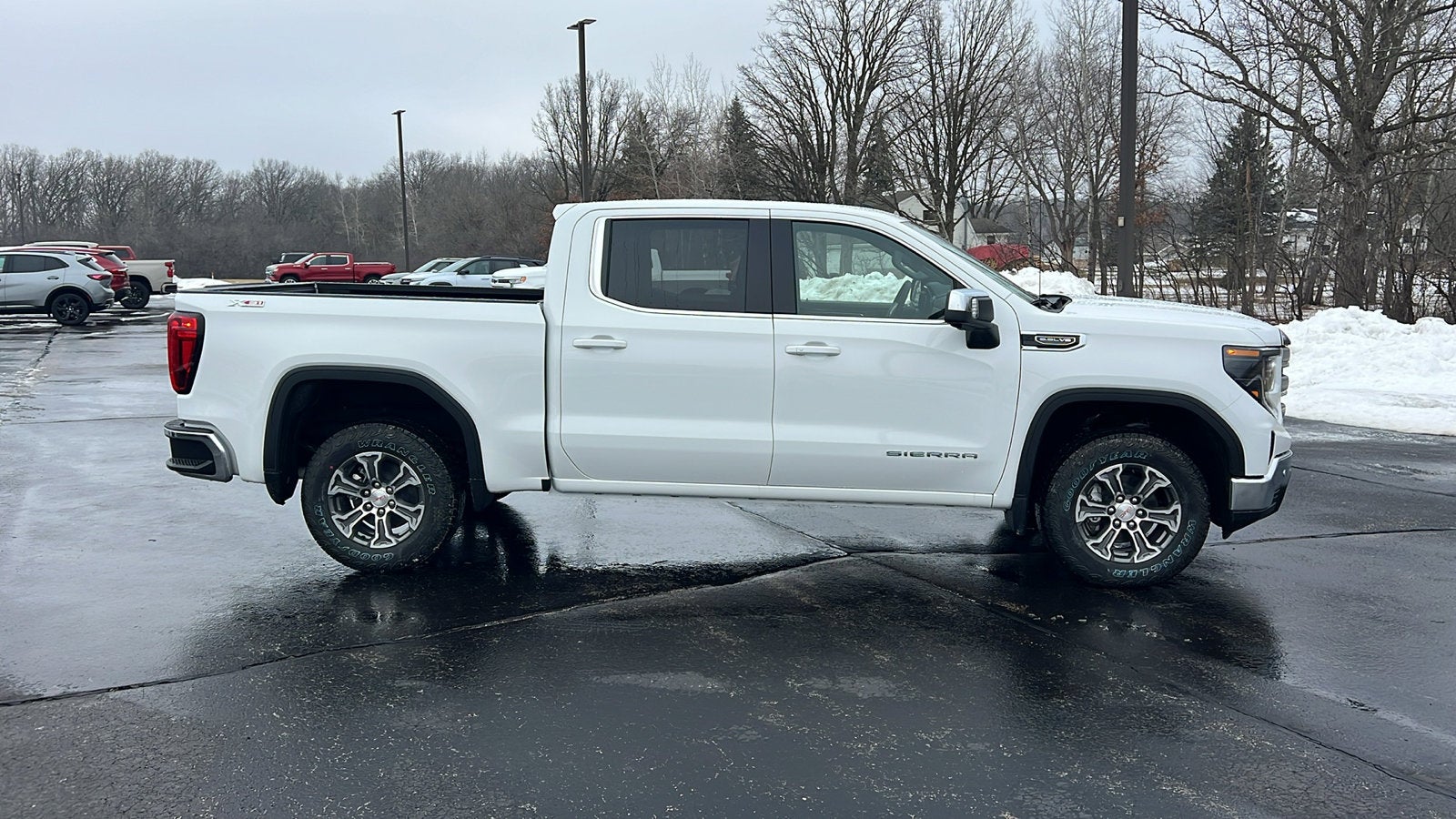 2026 GMC Sierra 1500 SLE