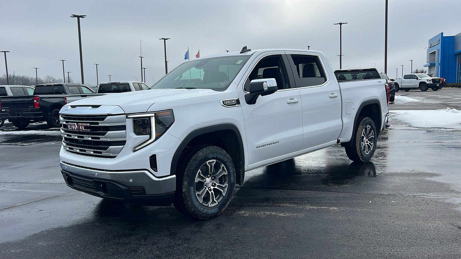 2026 GMC Sierra 1500 SLE