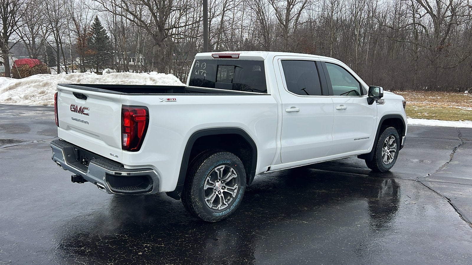 2026 GMC Sierra 1500 SLE
