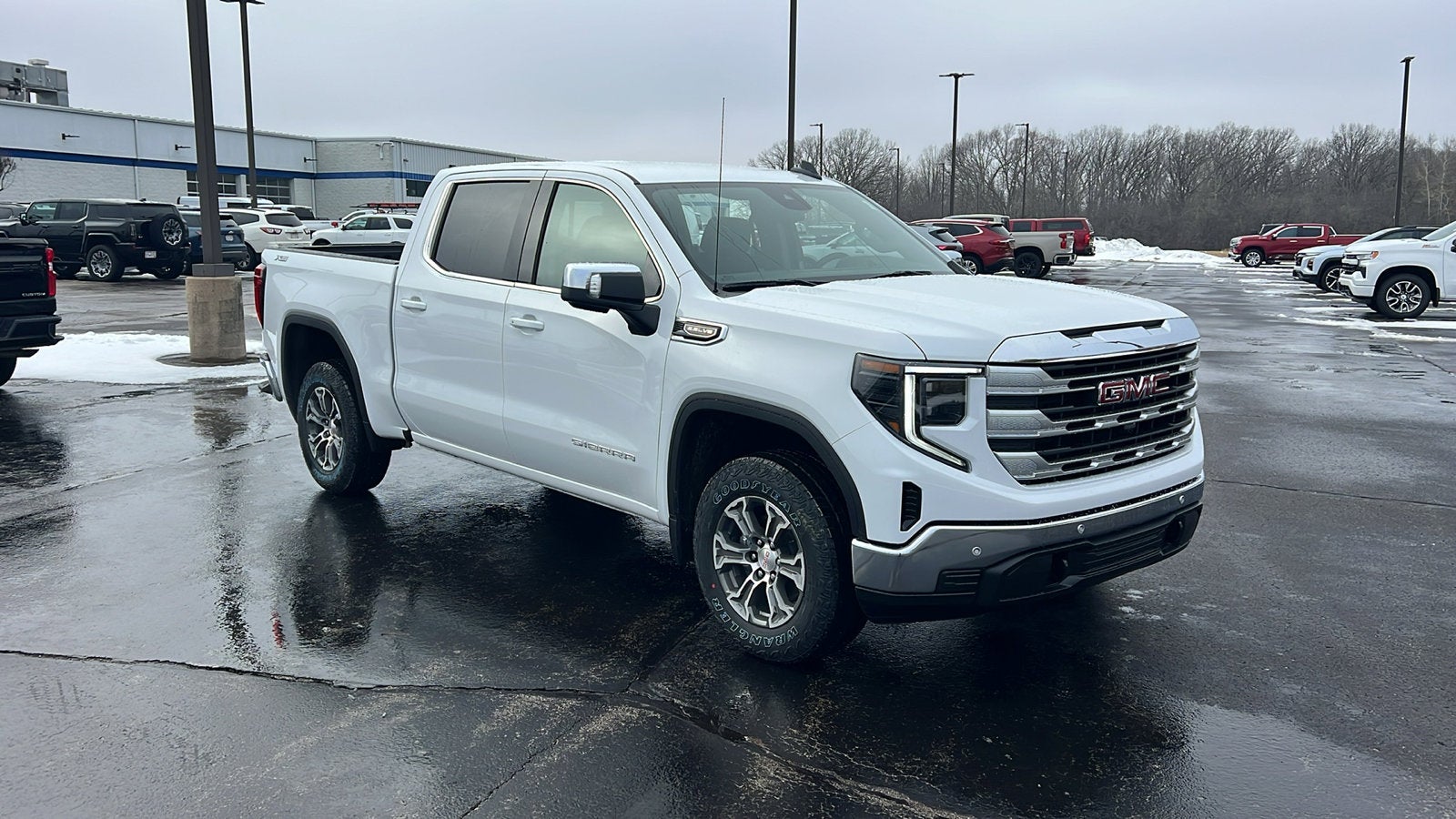 2026 GMC Sierra 1500 SLE