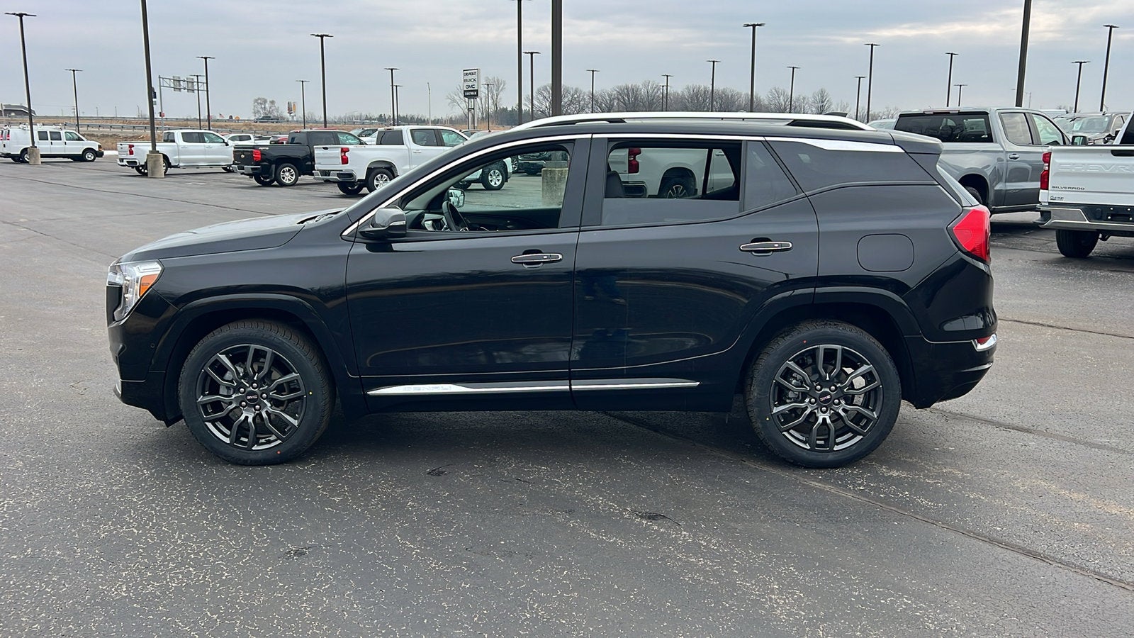 2023 GMC Terrain Denali