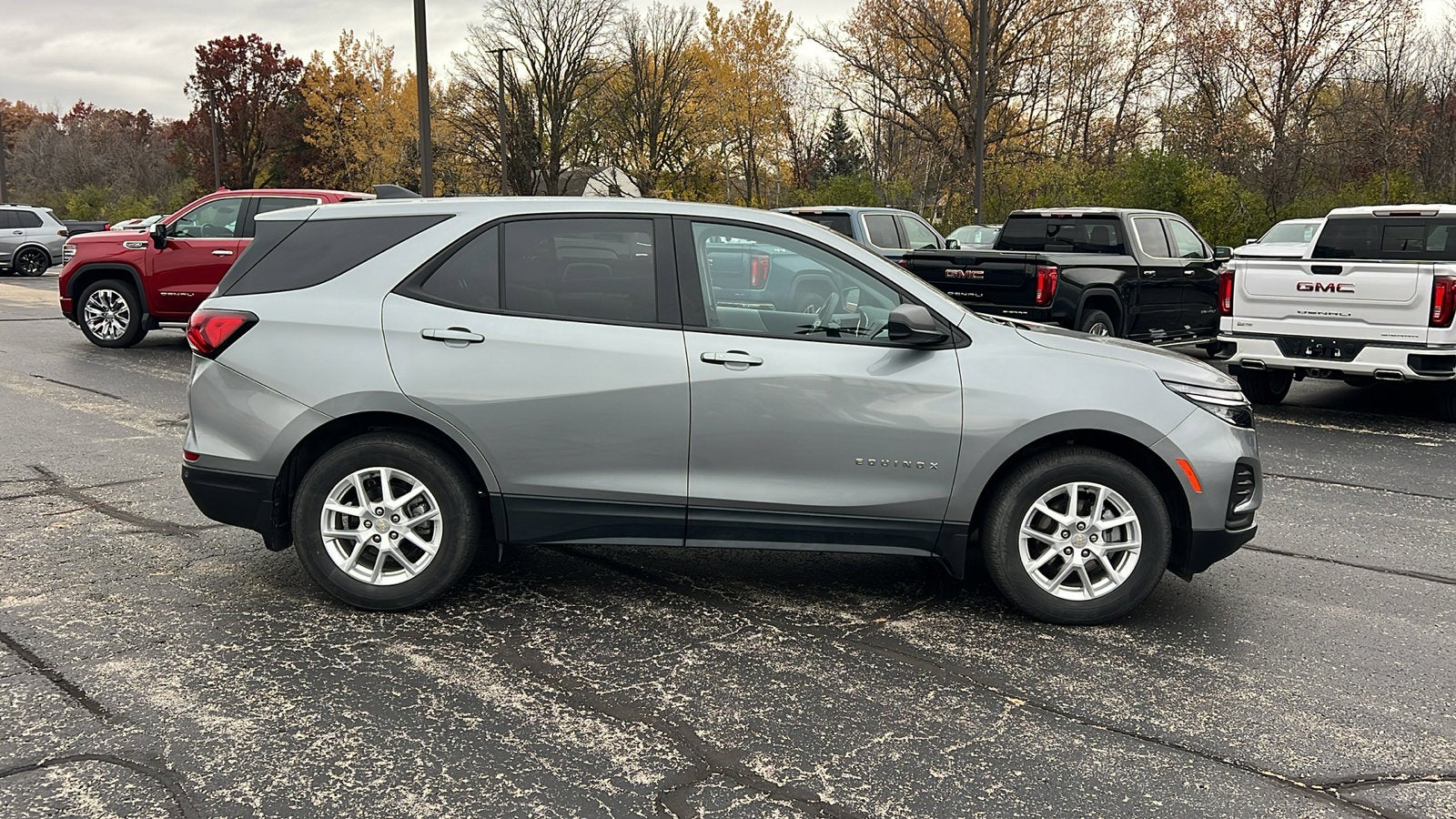2023 Chevrolet Equinox LS