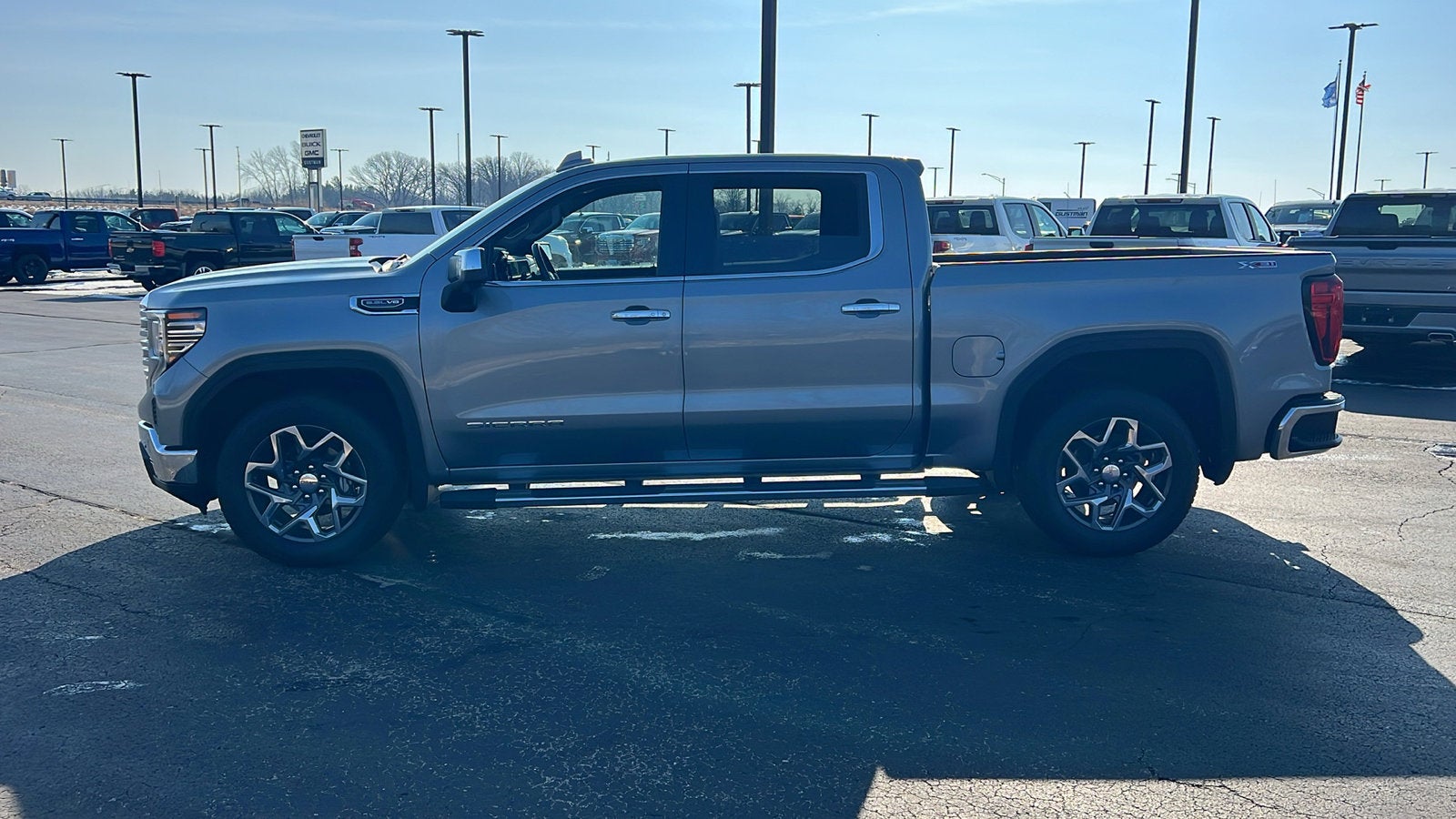 2023 GMC Sierra 1500 SLT