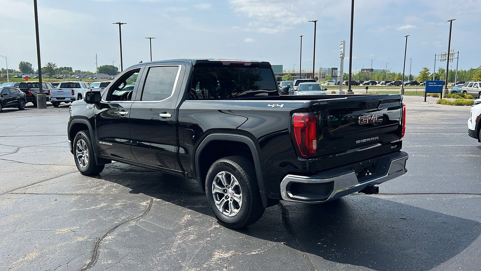 2024 GMC Sierra 1500 SLT