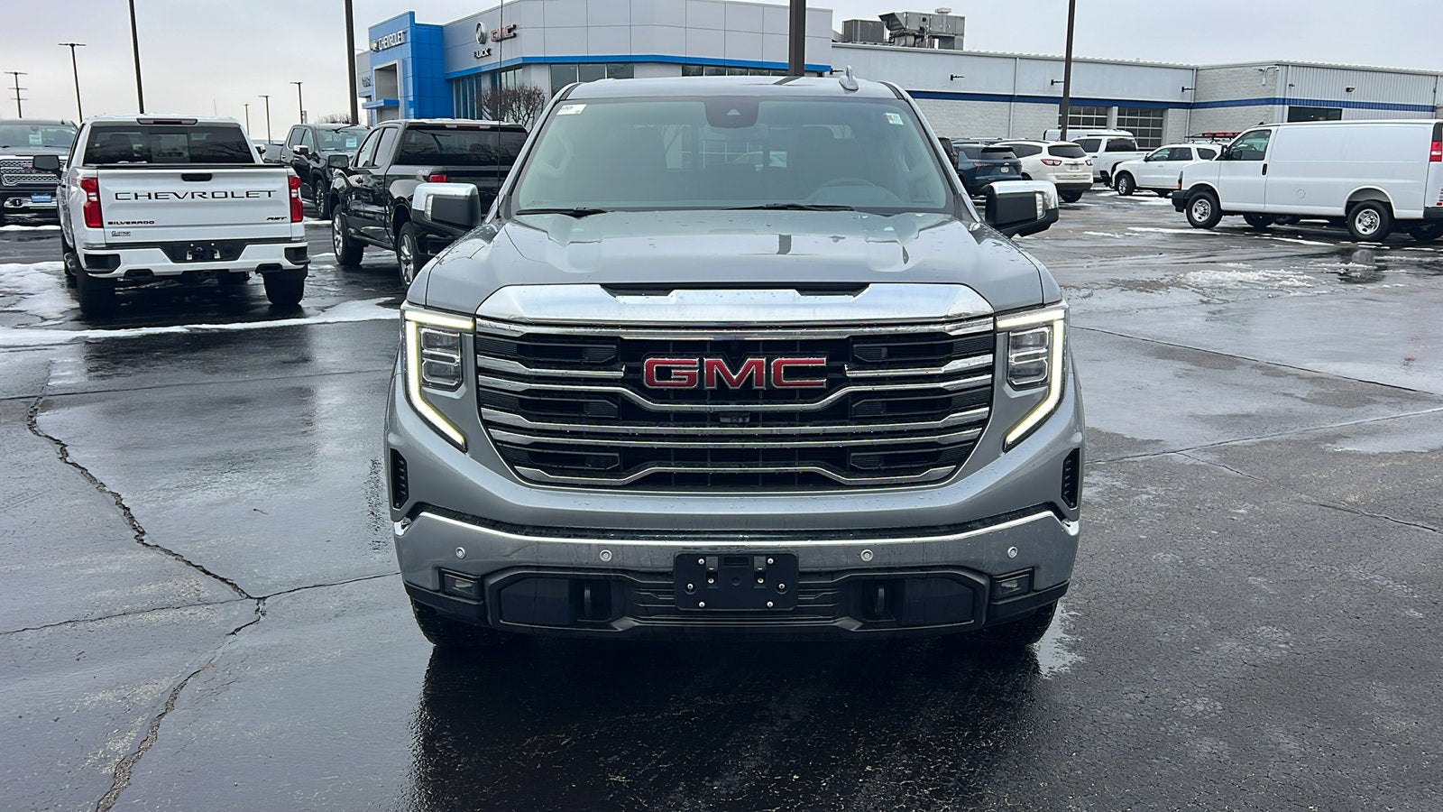 2026 GMC Sierra 1500 SLT