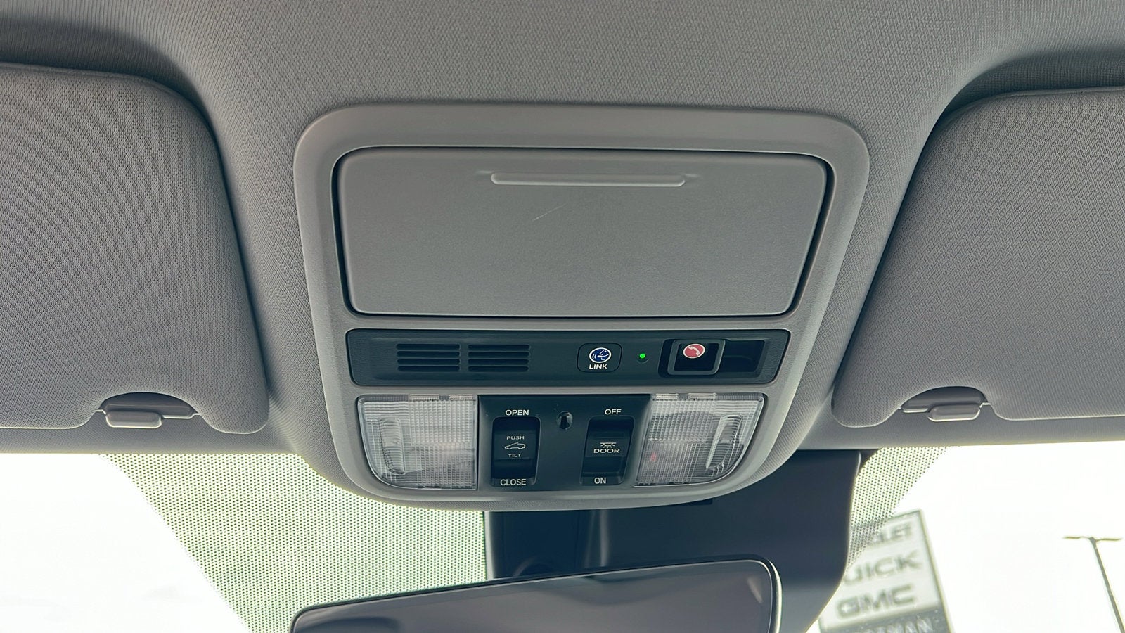 2021 Honda Pilot AWD Touring 8 Passenger