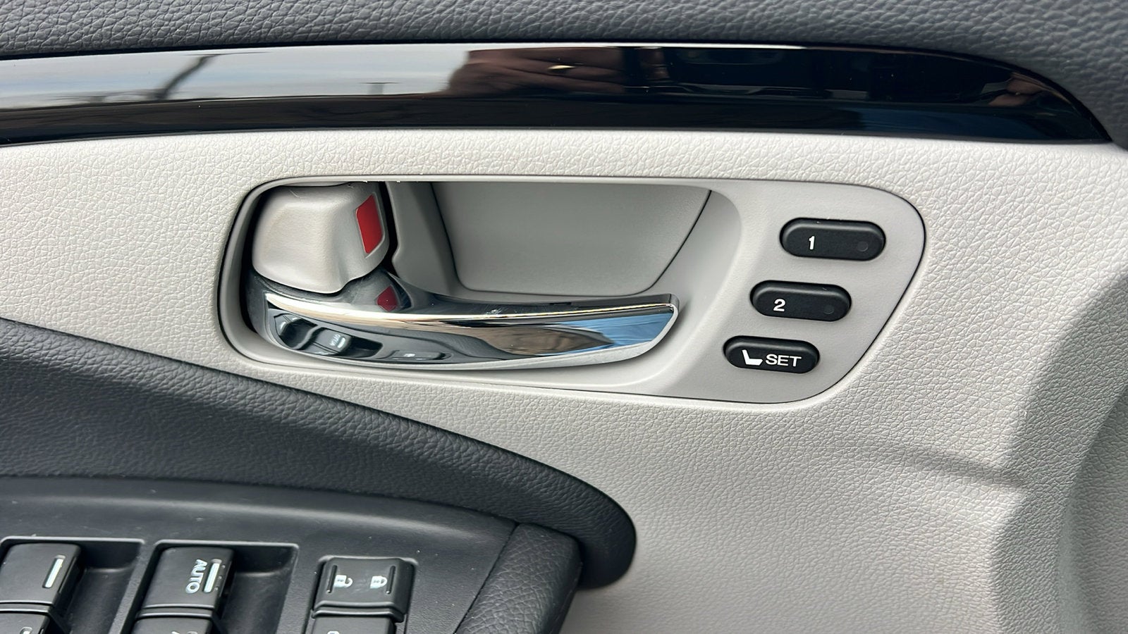 2021 Honda Pilot AWD Touring 8 Passenger