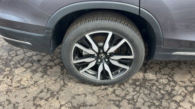 2021 Honda Pilot AWD Touring 8 Passenger