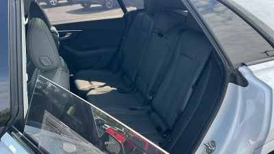 2025 Audi Q8 Premium Plus