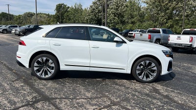 2025 Audi Q8 Premium Plus