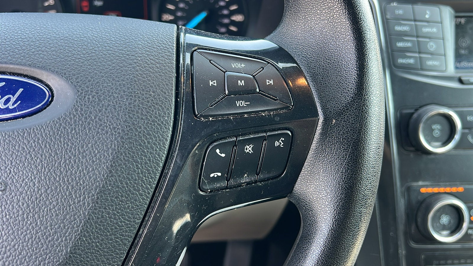 2019 Ford Explorer Base