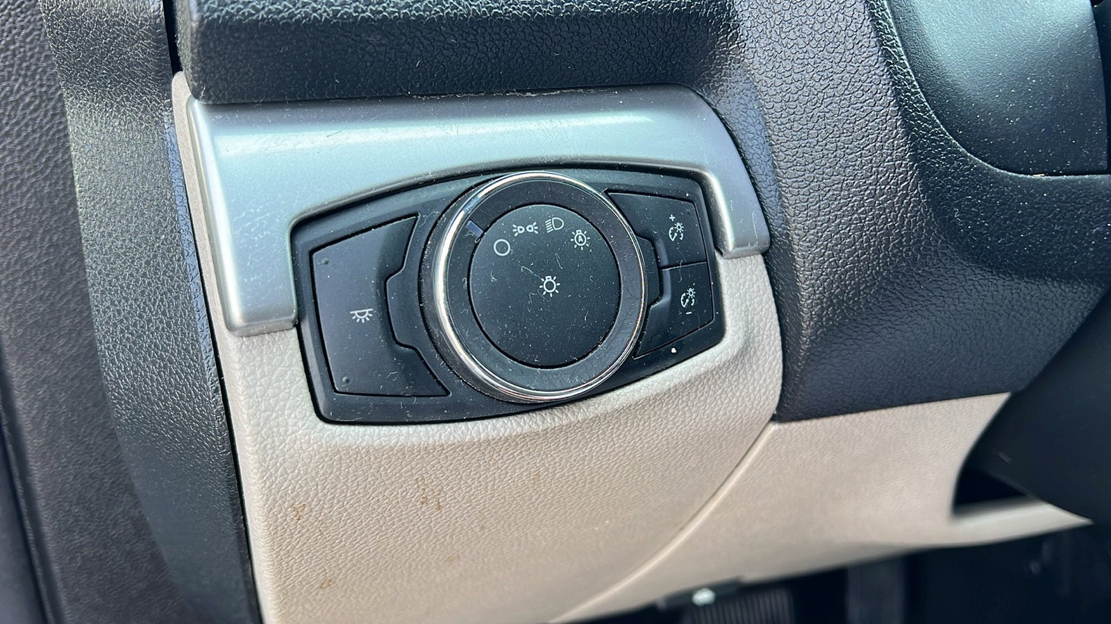 2019 Ford Explorer Base