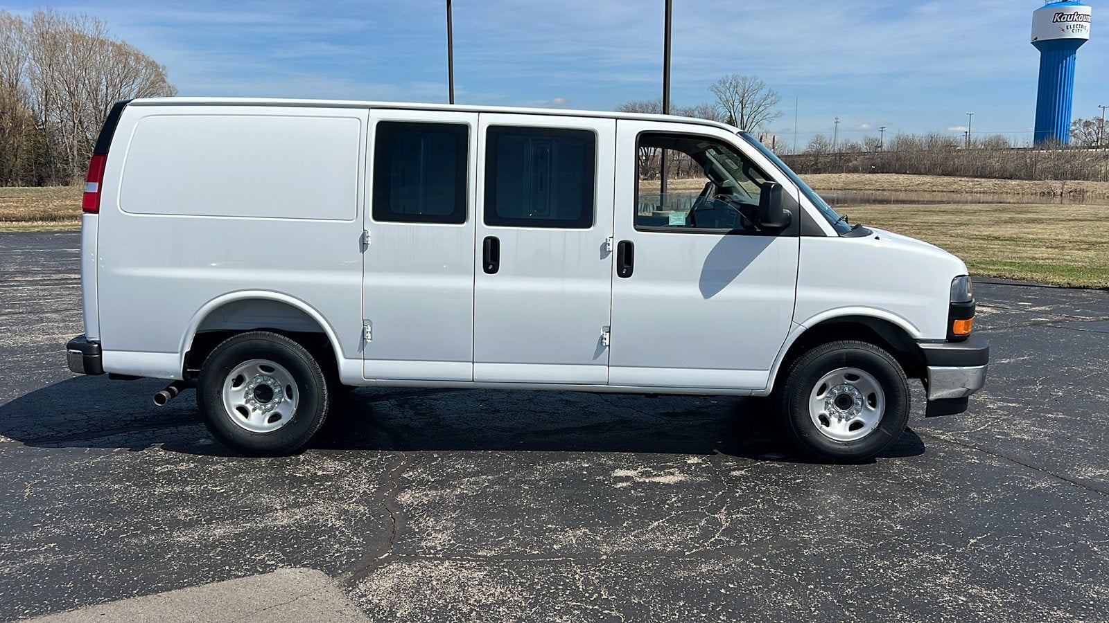 2026 Chevrolet Express Cargo WT