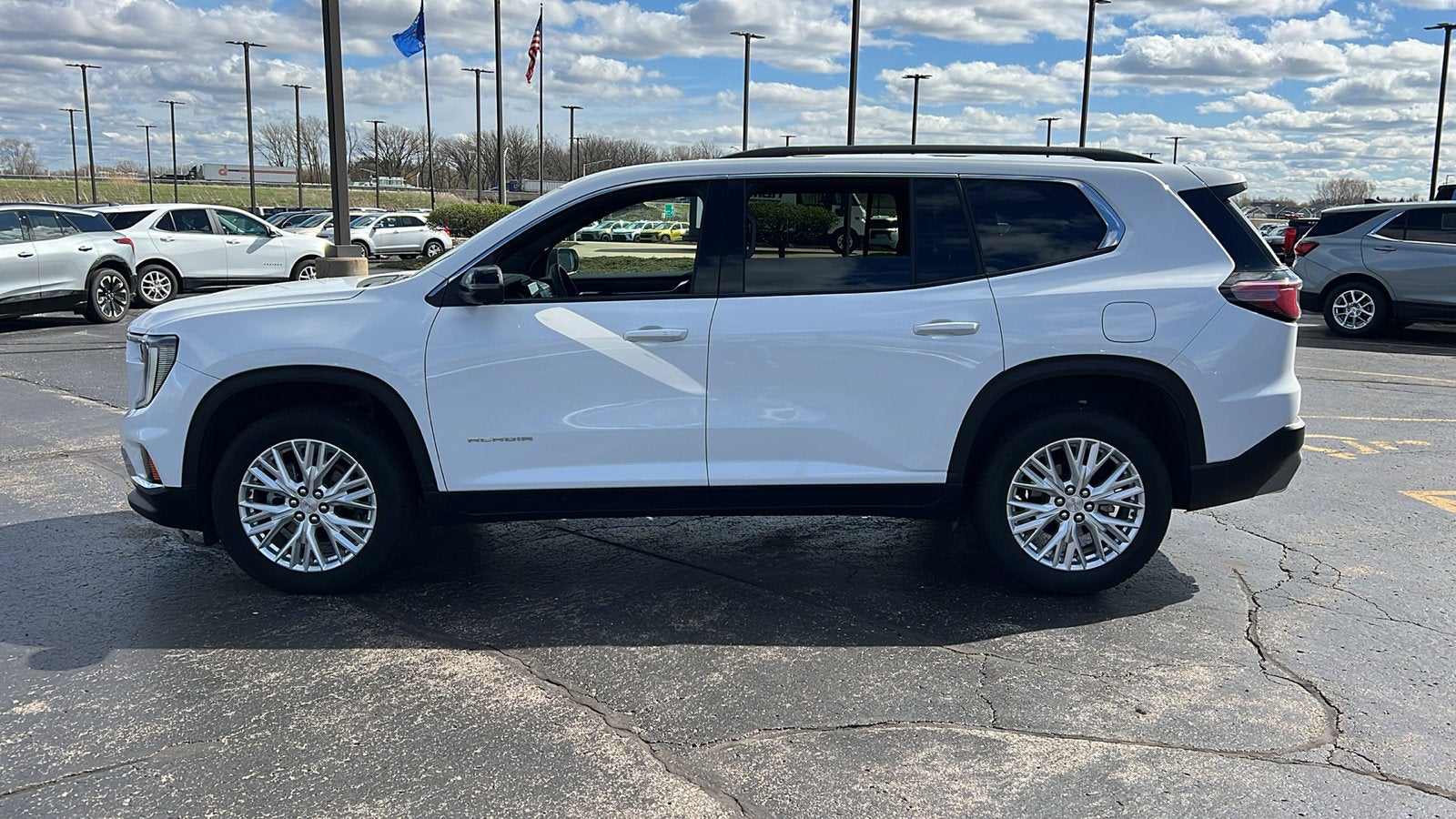 2024 GMC Acadia Elevation - Photo 2