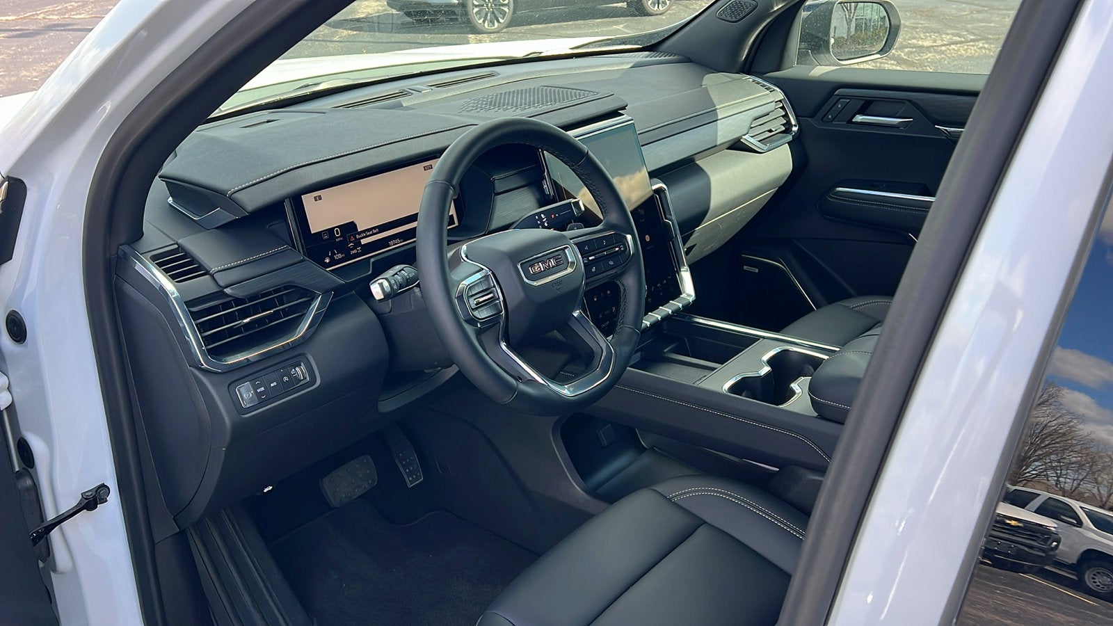 2024 GMC Acadia Elevation
