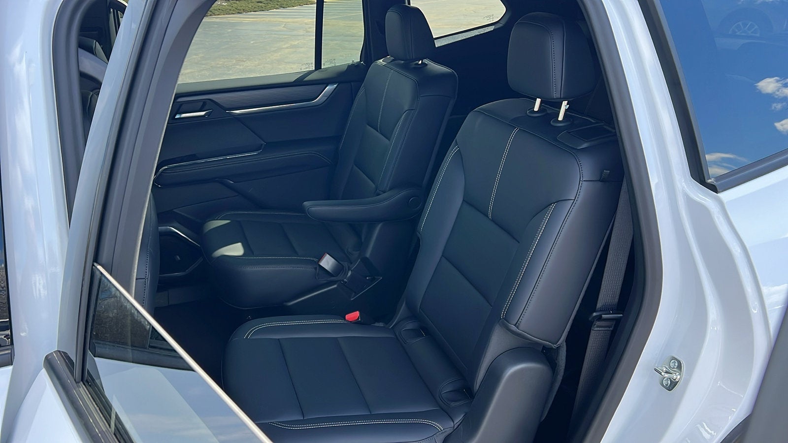 2024 GMC Acadia Elevation - Photo 27