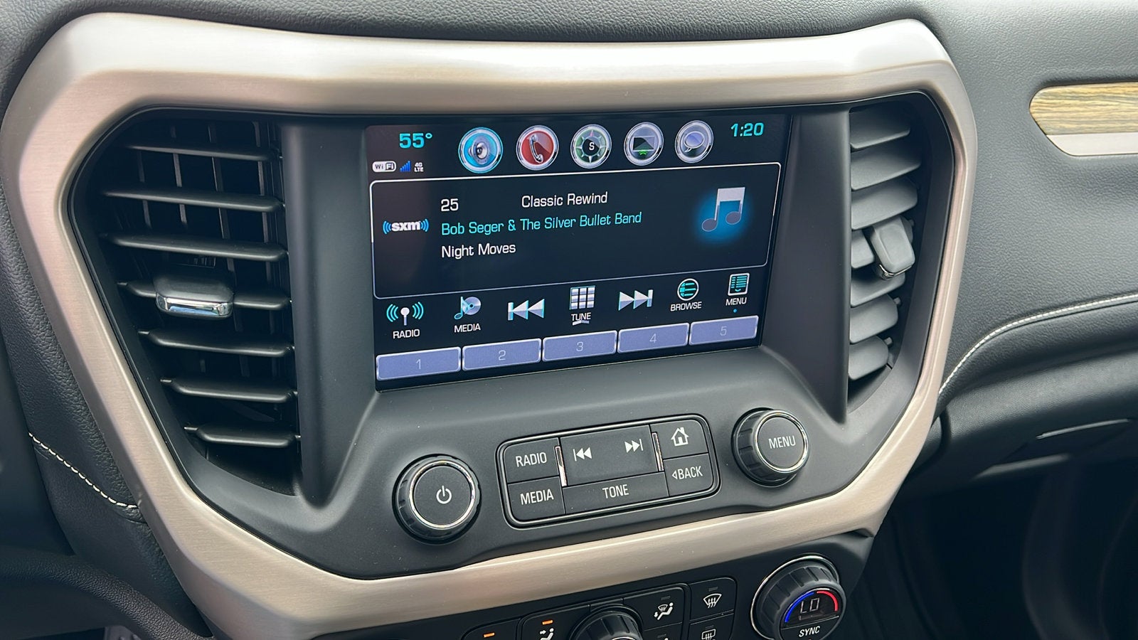 2019 GMC Acadia Denali