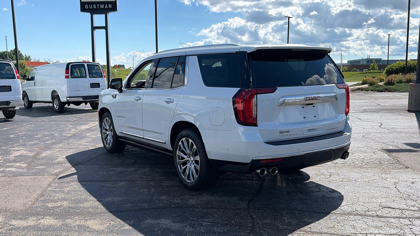 2023 GMC Yukon Denali