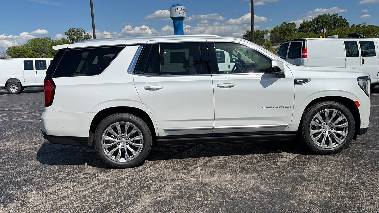 2023 GMC Yukon Denali