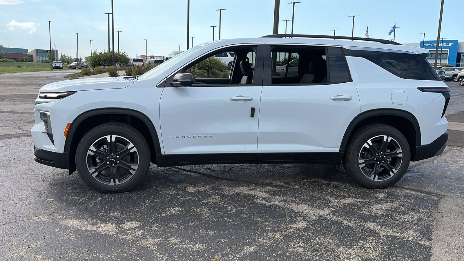 2027 Chevrolet Traverse LT