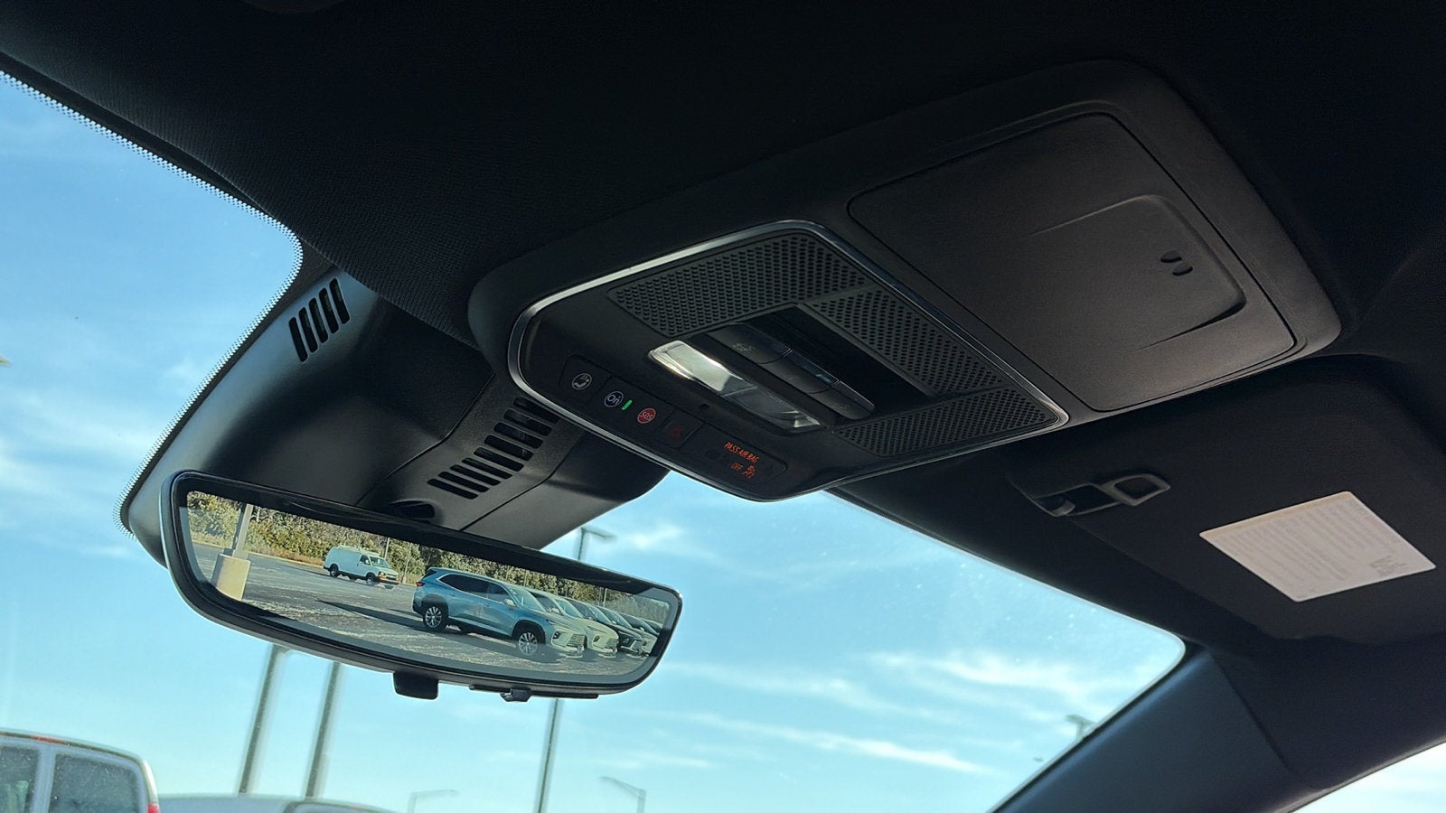 2026 Chevrolet Traverse High Country - Photo 21