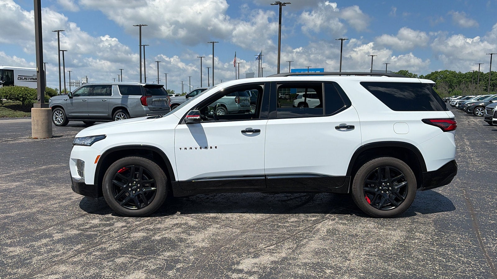 2023 Chevrolet Traverse Premier