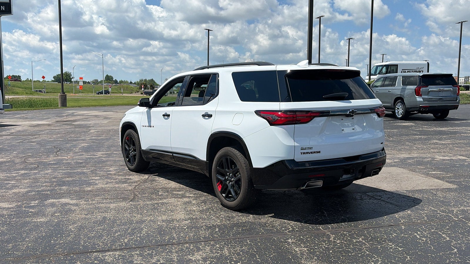 2023 Chevrolet Traverse Premier