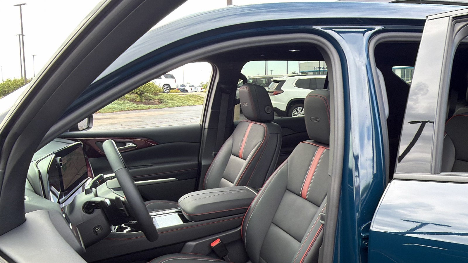 2027 Chevrolet Traverse RS