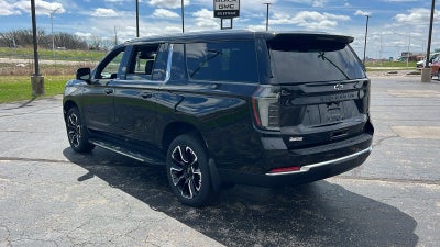 2026 Chevrolet Suburban LT