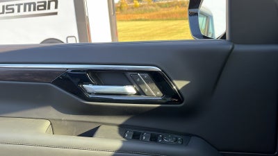2027 Chevrolet Tahoe LT
