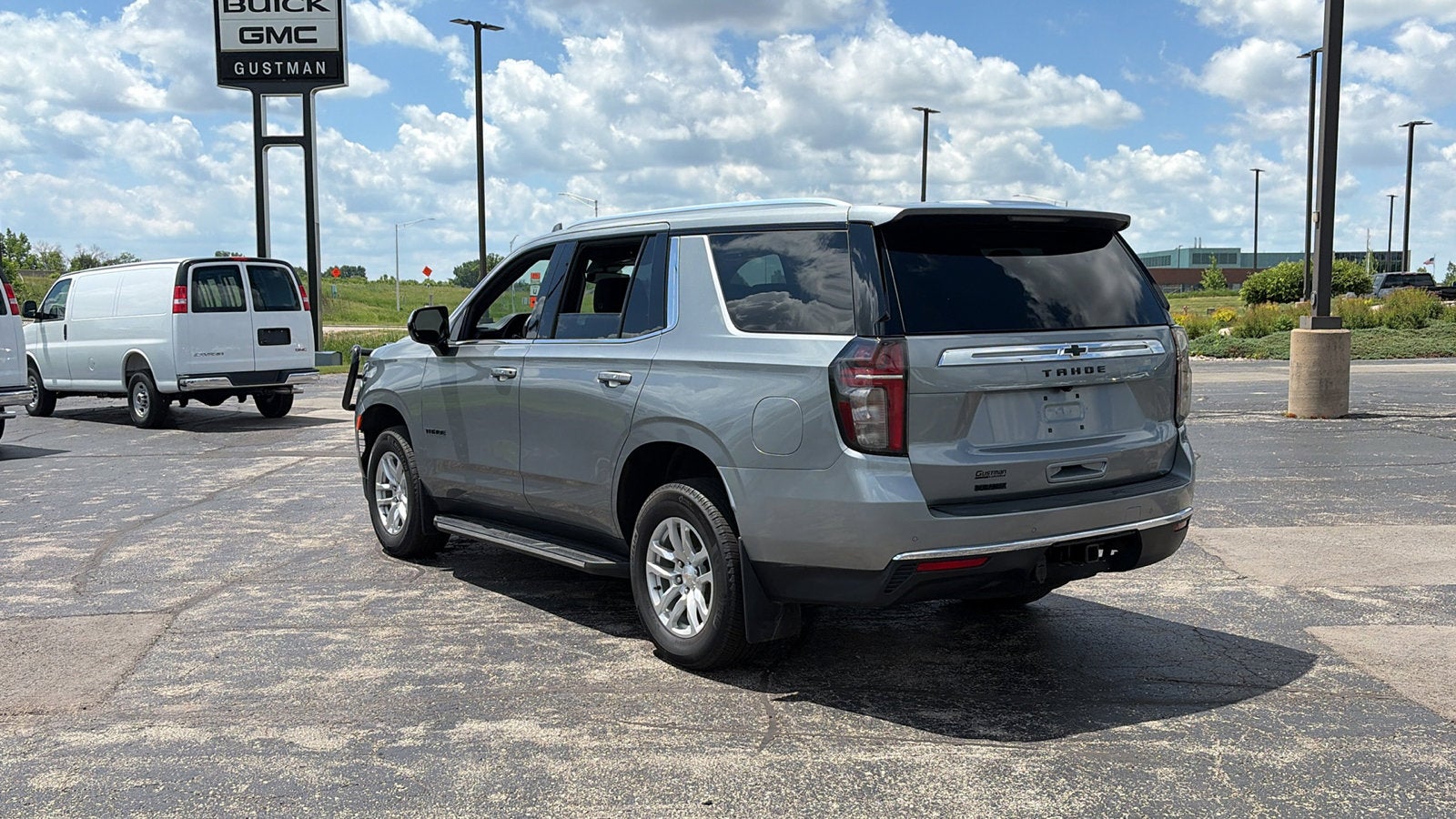 2023 Chevrolet Tahoe LS