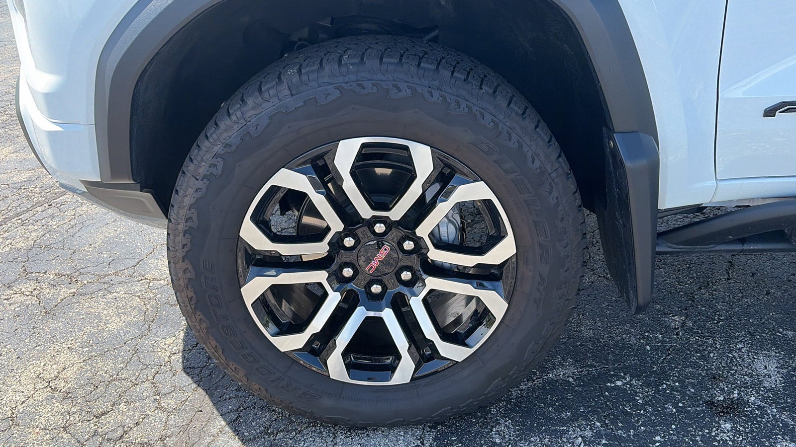 2025 GMC Canyon AT4