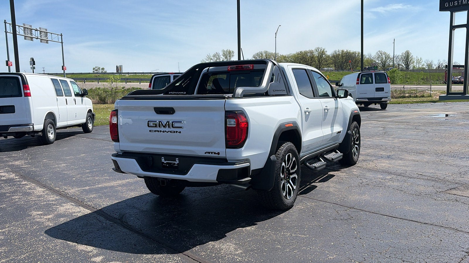 2025 GMC Canyon AT4