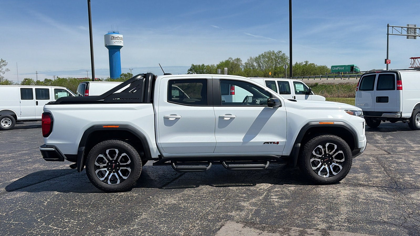 2025 GMC Canyon AT4