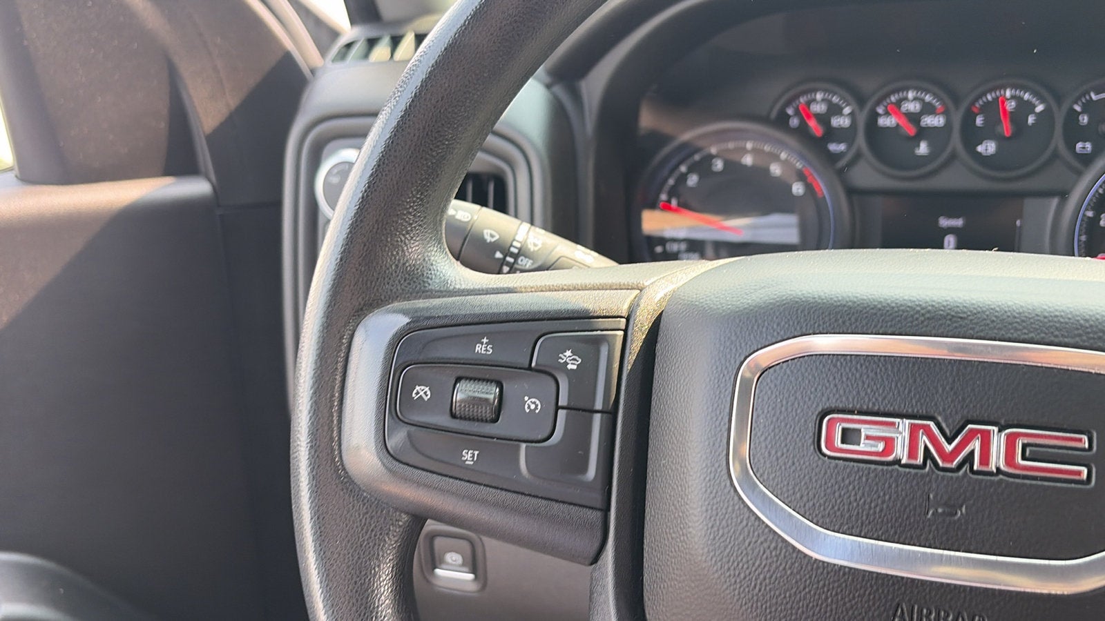 2023 GMC Sierra 1500 Pro